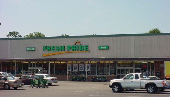 Indian River Shopping Center: 4303-4361 Indian River Rd, Chesapeake, VA 23325